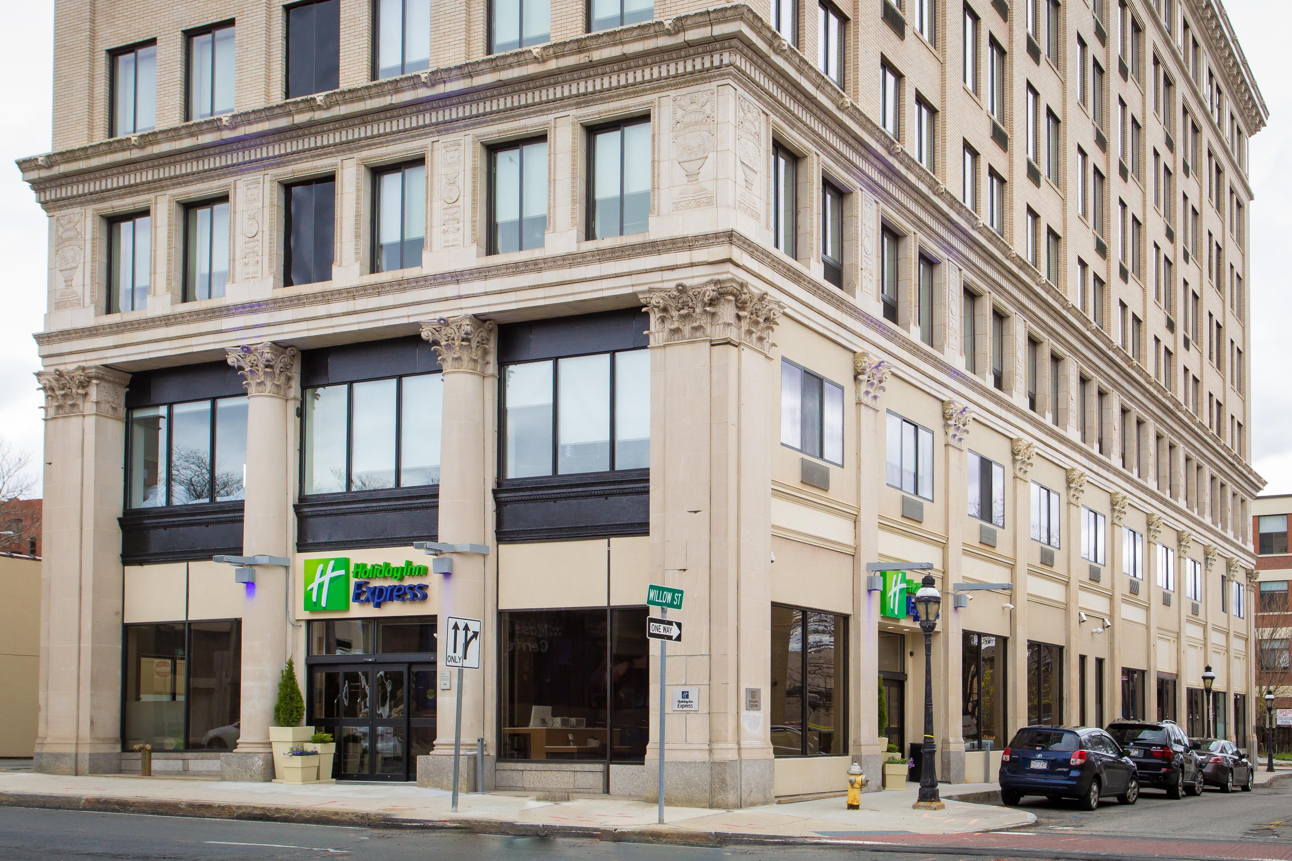 Holiday Inn Express - Springfield Downtown By Ihg Exterior photo