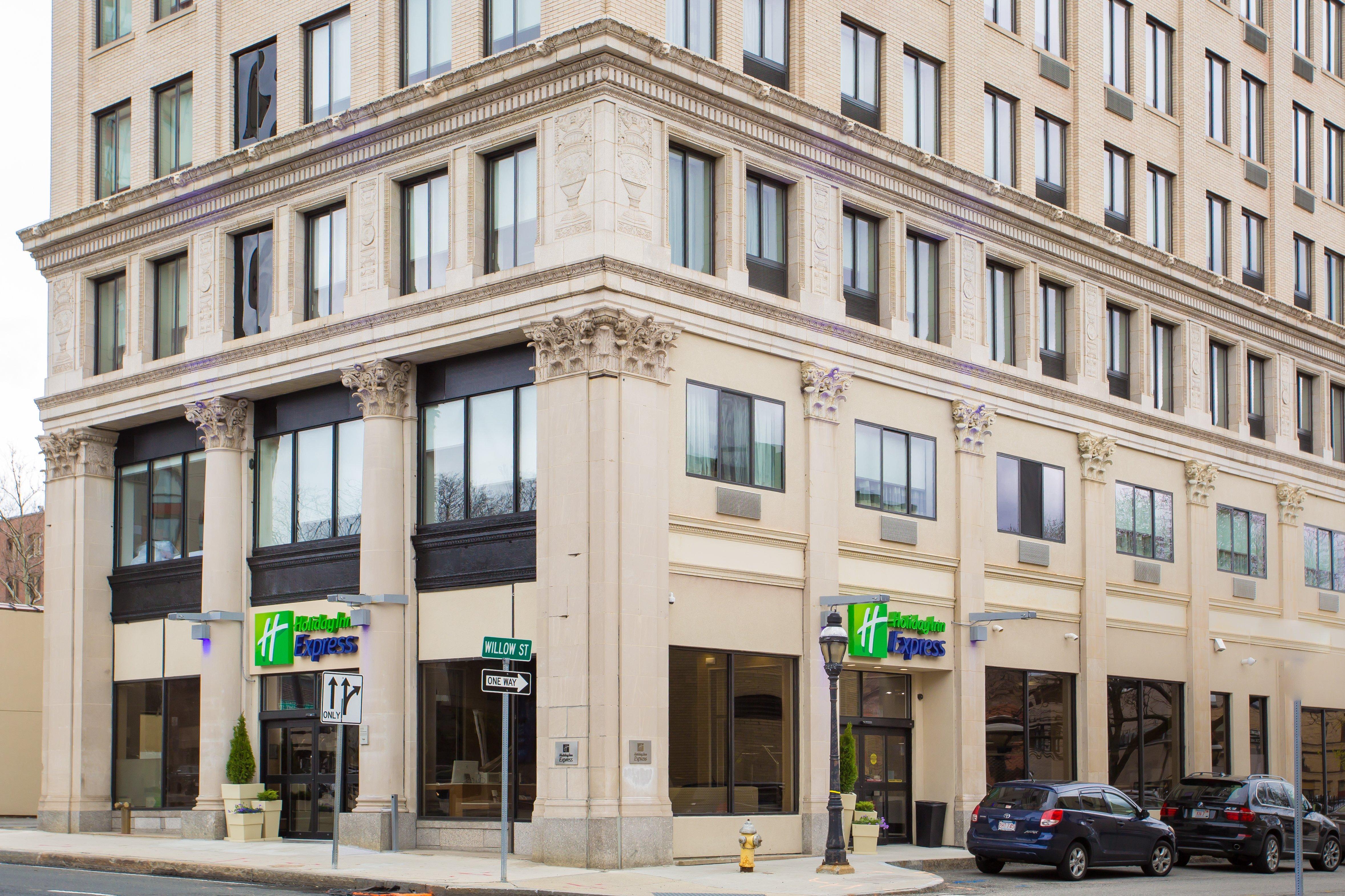 Holiday Inn Express - Springfield Downtown By Ihg Exterior photo